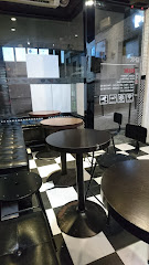 Toast restaurant near Hotel Metropole